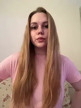 Snapshot of Marylallka5 chatting on June 2026 11:31:01 AM Marylallka5 online show from June 2026 11:31:01 AM