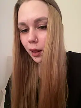Snapshot of Marylallka5 chatting on June 2026 05:23:02 AM Marylallka5 online show from June 2026 05:23:02 AM