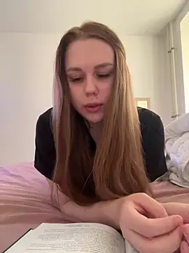 Snapshot of Marylallka5 chatting on July 2026 05:38:02 AM Marylallka5 online show from July 2026 05:38:02 AM