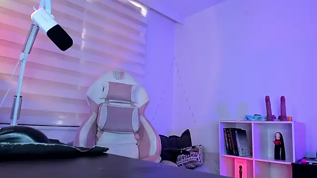 Gaby Miller22 online show from October 2025 04:08:02 PM