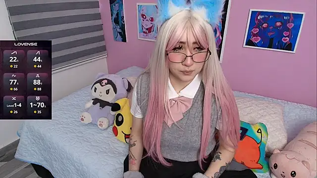 Snapshot of Miwa_violet chatting on November 2025 06:48:02 PM Miwa violet online show from November 2025 06:48:02 PM