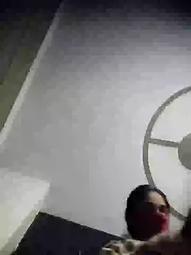 kirti  arora online show from December 2024 06:59:02 AM