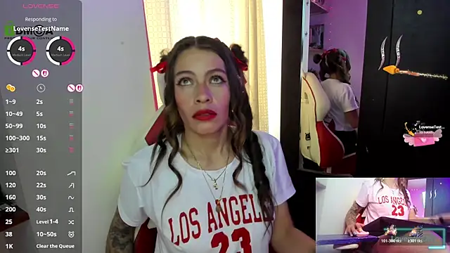 Snapshot of sweetlittlelisa chatting on November 2025 07:40:02 PM sweetlittlelisa online show from November 2025 07:40:02 PM