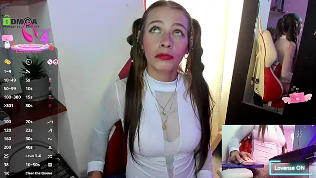 Snapshot of sweetlittlelisa chatting on November 2025 07:25:02 PM sweetlittlelisa online show from November 2025 07:25:02 PM