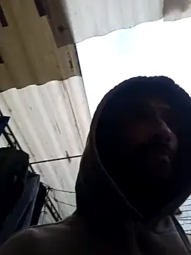 weedmanhot28 online show from October 2025 12:00:02 PM