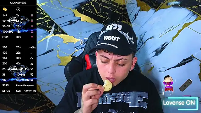 Snapshot of Kevin22_222 chatting on March 2026 05:08:02 AM Kevin22 222 online show from March 2026 05:08:02 AM