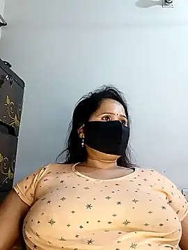 Snapshot of Tishani chatting on January 2025 01:00:02 PM Tishani online show from January 2025 01:00:02 PM