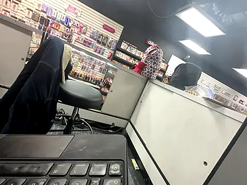 Snapshot of RawRyder8 chatting on December 2025 02:06:02 AM RawRyder8 online show from December 2025 02:06:02 AM