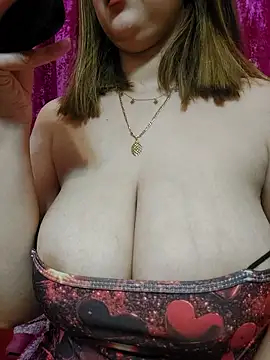 LoNa-daloua online show from March 2026 09:31:01 PM