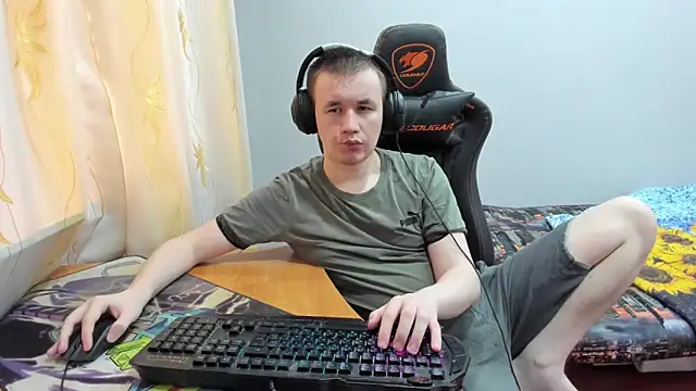 Snapshot of iliaskrislove chatting on October 2025 10:15:01 AM iliaskrislove online show from October 2025 10:15:01 AM