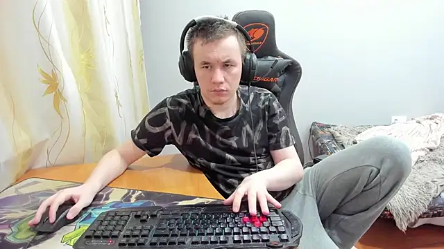 Snapshot of iliaskrislove chatting on November 2025 11:27:02 PM iliaskrislove online show from November 2025 11:27:02 PM