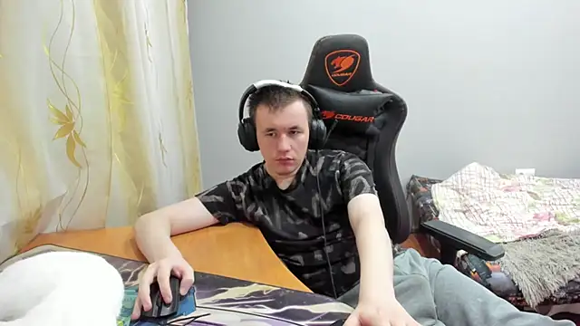 Snapshot of iliaskrislove chatting on November 2025 01:00:01 PM iliaskrislove online show from November 2025 01:00:01 PM