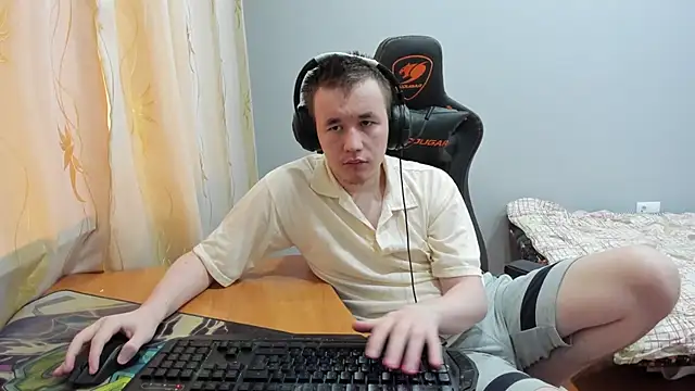 Snapshot of iliaskrislove chatting on November 2025 10:25:01 AM iliaskrislove online show from November 2025 10:25:01 AM