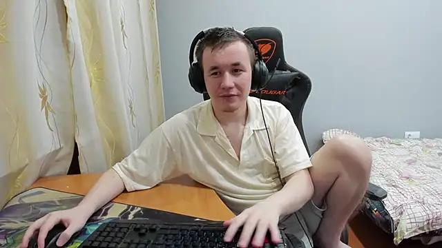 Snapshot of iliaskrislove chatting on November 2025 10:53:02 PM iliaskrislove online show from November 2025 10:53:02 PM