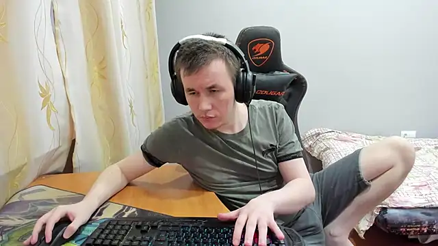 Snapshot of iliaskrislove chatting on November 2025 03:49:01 AM iliaskrislove online show from November 2025 03:49:01 AM