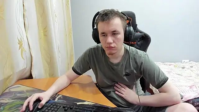 Snapshot of iliaskrislove chatting on November 2025 09:47:01 PM iliaskrislove online show from November 2025 09:47:01 PM