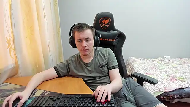 Snapshot of iliaskrislove chatting on November 2025 09:52:01 AM iliaskrislove online show from November 2025 09:52:01 AM