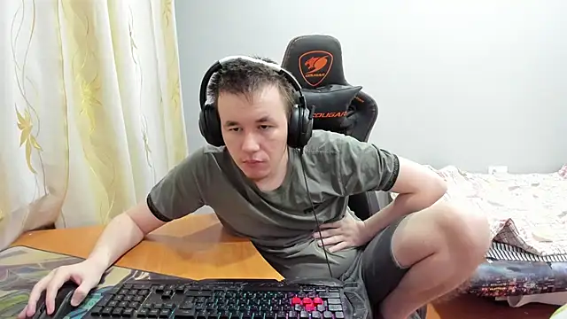 Snapshot of iliaskrislove chatting on November 2025 10:51:01 PM iliaskrislove online show from November 2025 10:51:01 PM