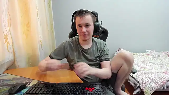 Snapshot of iliaskrislove chatting on November 2025 11:38:02 AM iliaskrislove online show from November 2025 11:38:02 AM