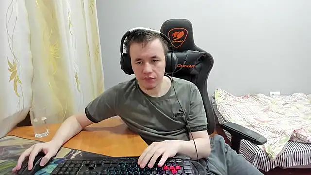 Snapshot of iliaskrislove chatting on November 2025 11:43:02 PM iliaskrislove online show from November 2025 11:43:02 PM