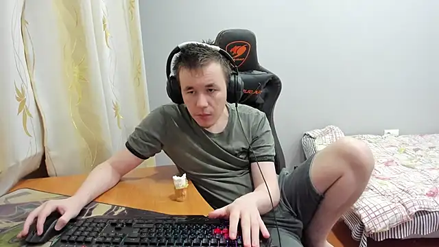 Snapshot of iliaskrislove chatting on November 2025 02:39:01 AM iliaskrislove online show from November 2025 02:39:01 AM