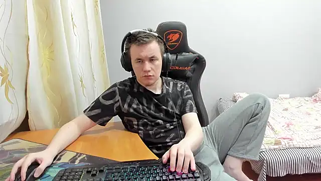 Snapshot of iliaskrislove chatting on November 2025 01:11:01 PM iliaskrislove online show from November 2025 01:11:01 PM