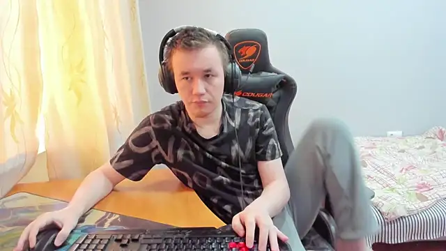 Snapshot of iliaskrislove chatting on November 2025 07:29:02 AM iliaskrislove online show from November 2025 07:29:02 AM