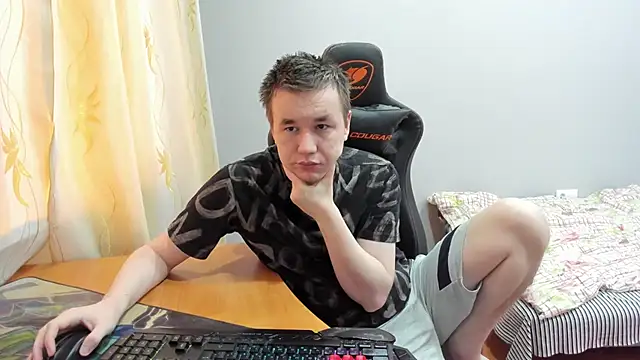 Snapshot of iliaskrislove chatting on November 2025 08:36:01 AM iliaskrislove online show from November 2025 08:36:01 AM