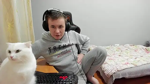 Snapshot of iliaskrislove chatting on November 2025 01:37:02 PM iliaskrislove online show from November 2025 01:37:02 PM