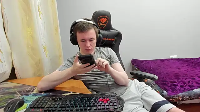 Snapshot of iliaskrislove chatting on December 2025 01:22:01 AM iliaskrislove online show from December 2025 01:22:01 AM