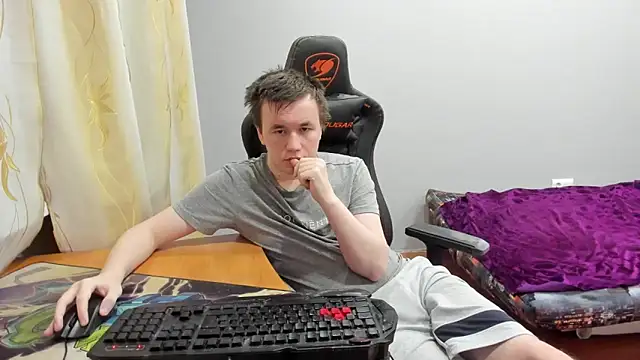 Snapshot of iliaskrislove chatting on December 2025 01:54:01 AM iliaskrislove online show from December 2025 01:54:01 AM