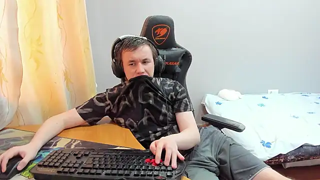 iliaskrislove online show from January 2026 10:31:02 AM