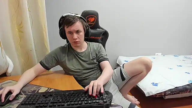 iliaskrislove online show from January 2026 08:01:02 PM