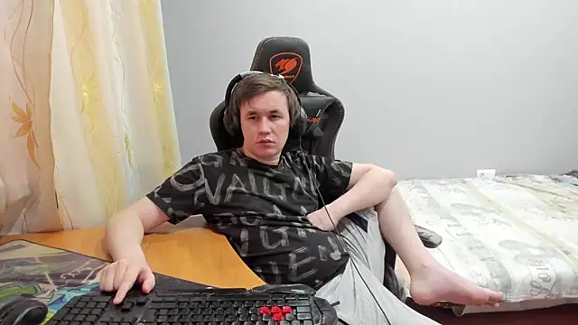 iliaskrislove online show from February 2026 12:52:01 PM