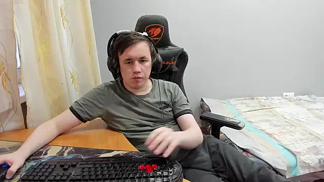 iliaskrislove online show from March 2026 02:10:01 PM