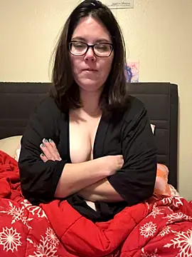 Snapshot of FreakNastyLacie chatting on November 2025 03:39:01 AM FreakNastyLacie online show from November 2025 03:39:01 AM