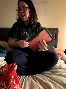 Snapshot of FreakNastyLacie chatting on December 2025 04:00:02 AM FreakNastyLacie online show from December 2025 04:00:02 AM