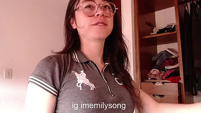 Snapshot of emily_pearl_ chatting on November 2025 05:02:01 PM emily pearl online show from November 2025 05:02:01 PM