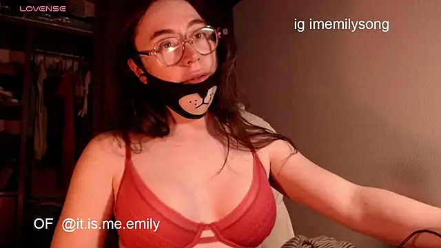 emily pearl  online show from June 2026 11:05:02 PM