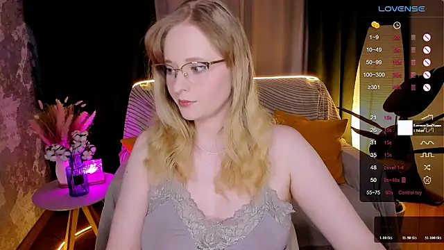 Snapshot of Aemilia_ chatting on January 2026 08:52:02 AM Aemilia online show from January 2026 08:52:02 AM