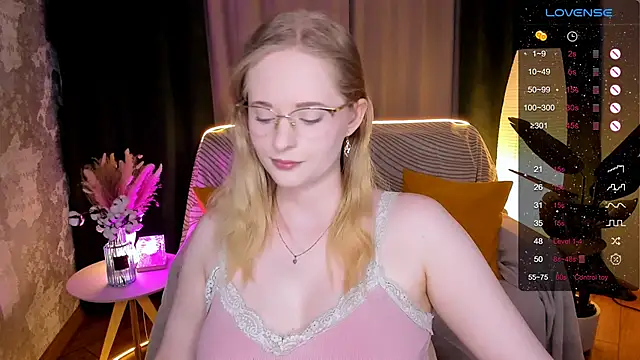 Snapshot of Aemilia_ chatting on February 2026 08:10:01 AM Aemilia online show from February 2026 08:10:01 AM