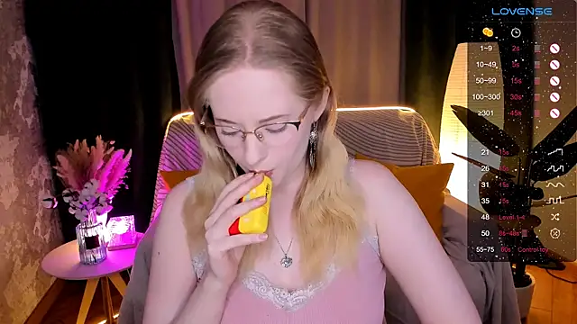 Snapshot of Aemilia_ chatting on February 2026 02:41:02 AM Aemilia online show from February 2026 02:41:02 AM