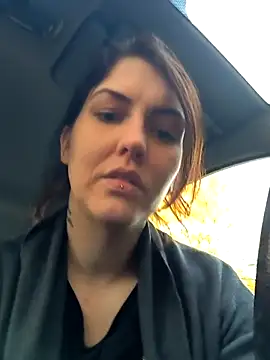 Linalicious online show from November 2025 03:12:02 PM