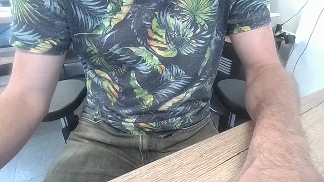 Michealtje85 online show from July 2026 01:52:02 PM