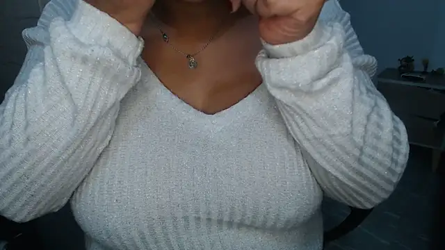 Snapshot of SWEETT_CORY chatting on October 2025 02:45:01 AM SWEETT CORY online show from October 2025 02:45:01 AM