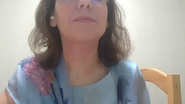 HollyJewel online show from December 2025 04:48:02 PM