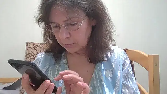 HollyJewel online show from February 2026 12:49:01 PM