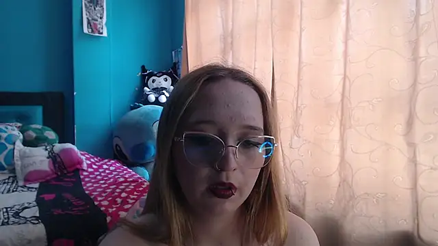 Liaroberts1 online show from March 2025 03:02:02 PM