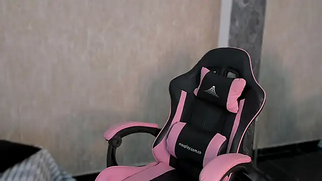 Cleopatra Fit online show from February 2025 11:56:01 AM