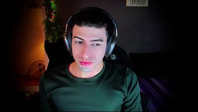 newjeff online show from November 2025 08:30:01 PM